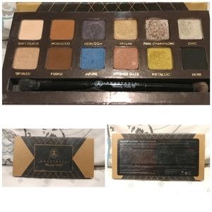 *Limited Edition* Anastasia World Traveler Palette